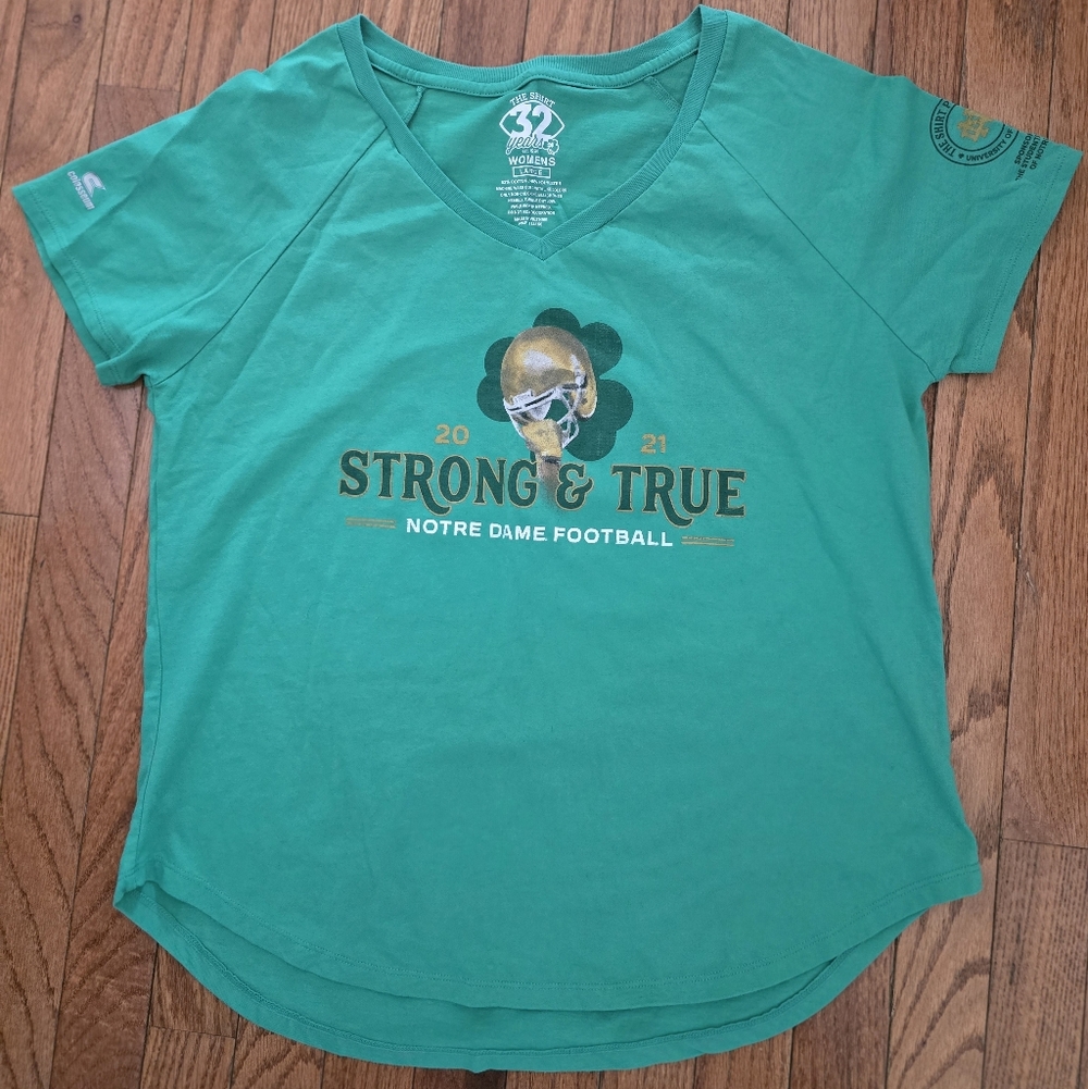 Notre Dame Football "The Shirt" 2021. womens size L EUC
